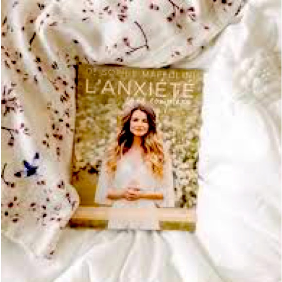 French Book “L’anxiété sans complexe” - Picture 8 of 9